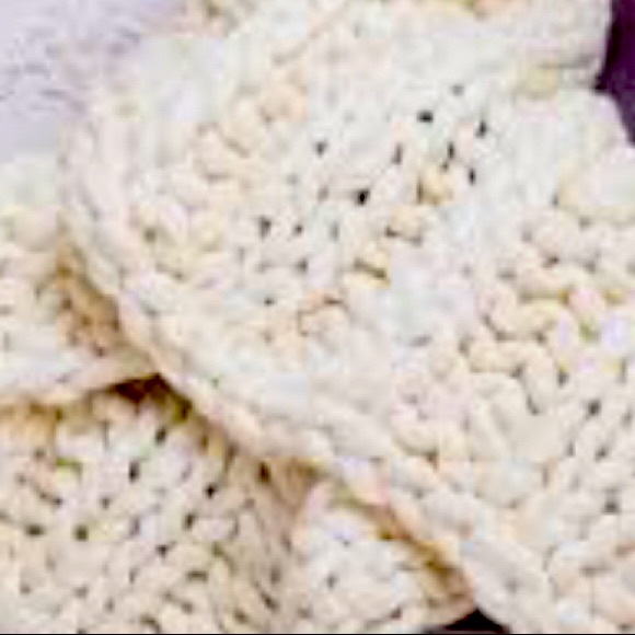 Chunky knit blanket - Picture 1 of 1